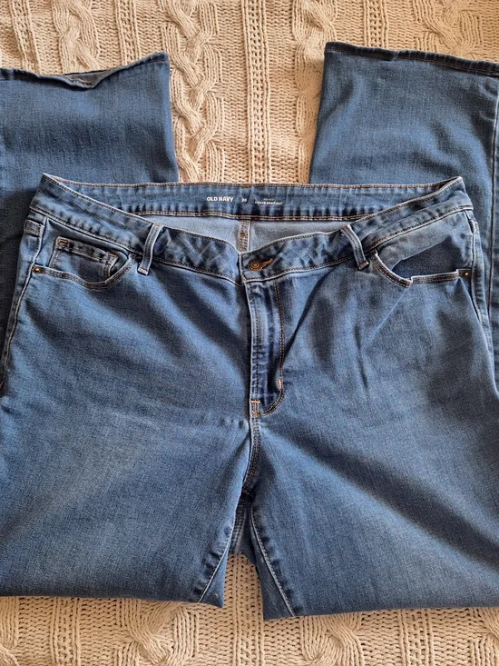 Woman's Old Navy Kicker Boot Cut Jeans Size 20 Wide - Picture 2 of 3